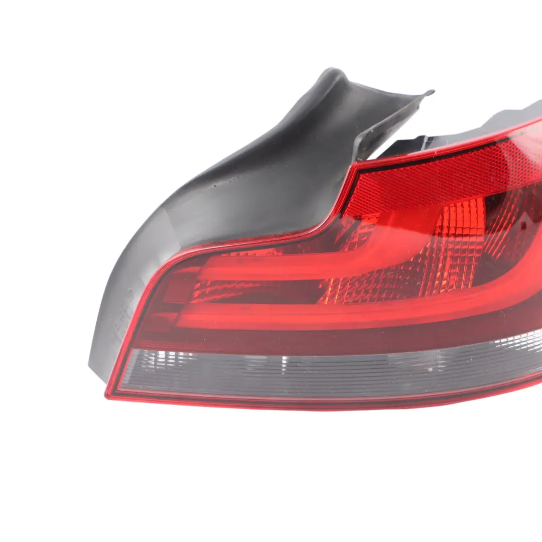 Tailight BMW E82 E88 Rear Lamp Passenger Right O/S Rear Light to with Part number 7327274 Tailight BMW E82 E88 Rear Lamp Passenger Right O/S Rear Light - SKU 7327274 - Part number 7327274