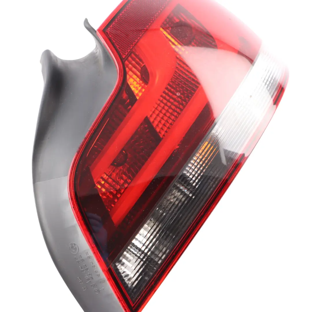 Tailight BMW E82 E88 Rear Lamp Passenger Right O/S Rear Light to with Part number 7327274 Tailight BMW E82 E88 Rear Lamp Passenger Right O/S Rear Light - SKU 7327274 - Part number 7327274