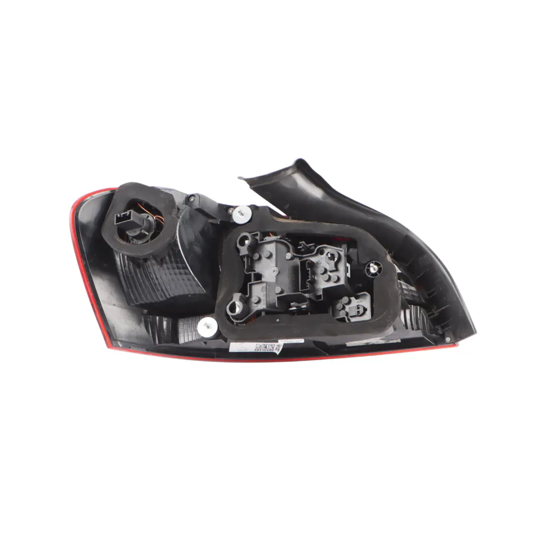 Tailight BMW E82 E88 Rear Lamp Passenger Right O/S Rear Light to with Part number 7327274 Tailight BMW E82 E88 Rear Lamp Passenger Right O/S Rear Light - SKU 7327274 - Part number 7327274