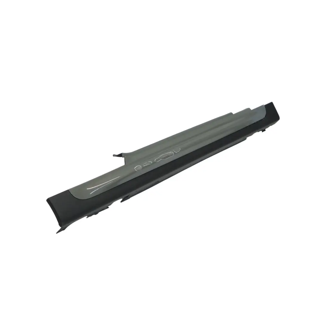 Faldón lateral derecho JCW Sill Cover Balancín Moonwalk Grey - B71 para Mini F56 con número de pieza 7352152 Mini F56 Faldón lateral derecho JCW Sill Cover Balancín Moonwalk Grey - B71 - SKU 7352152-MGM - Número de pieza 7352152