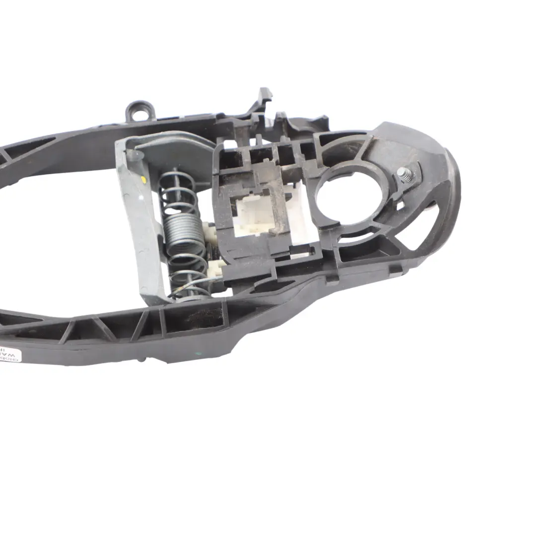 BMW G32 Support Poignée Porte Extérieure Avant Arrière Droite - SKU 7401206 - Numéro de pièce 7401206
