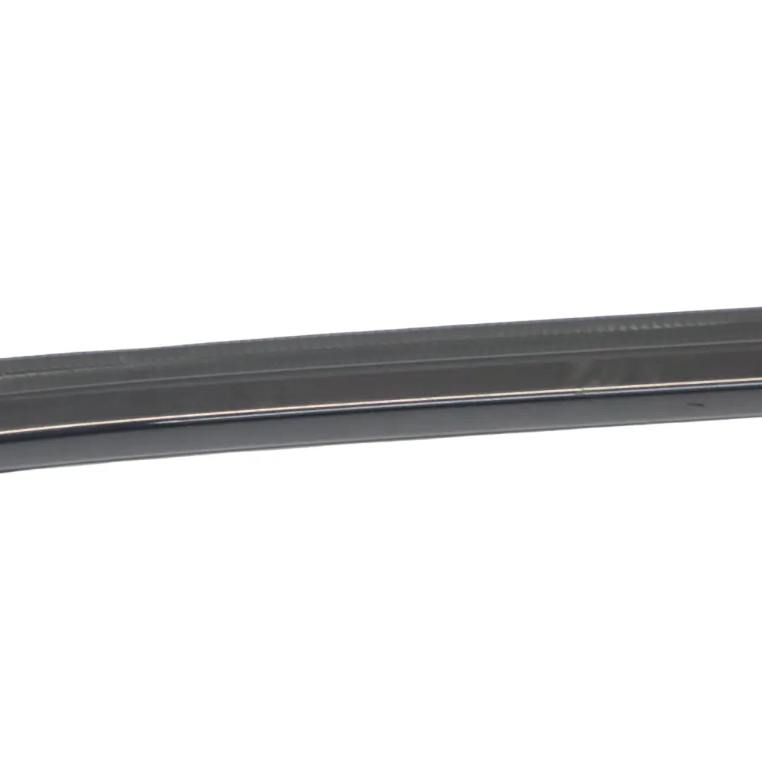 Embellecedor Exterior Ventana Delantera Burlete para BMW X3 G01 X4 M F98 con número de pieza 7410016 BMW X3 G01 X4 M F98 Embellecedor Exterior Ventana Delantera Burlete - SKU 7410016 - Número de pieza 7410016