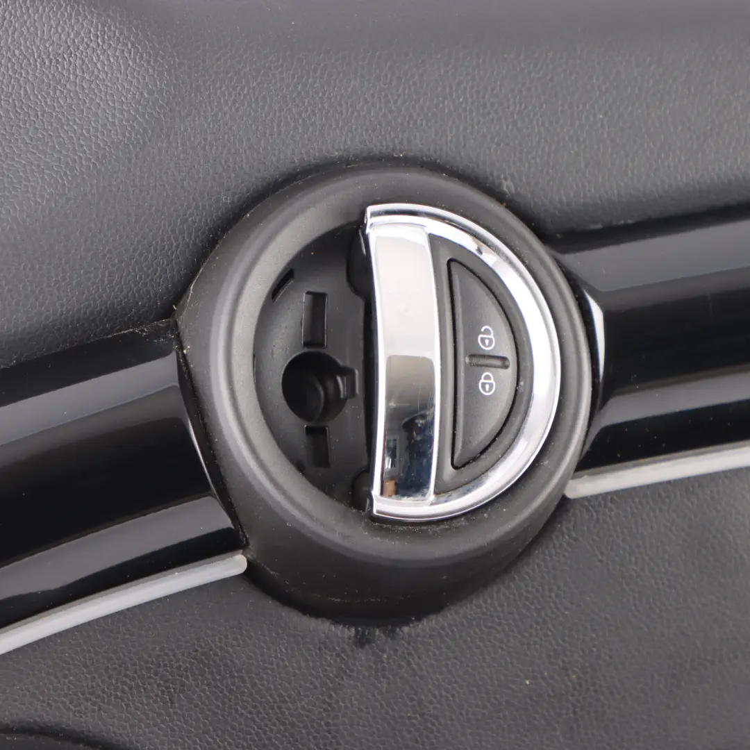 Mini F55 Panneau De Garniture De Porte Avant Droite Noir Carbone - SKU 7429342 - Numéro de pièce 7429342