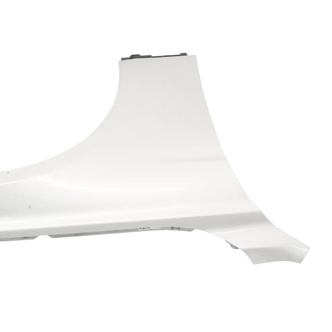 Guardabarros lateral derecho Mineral White Metallic - A96 para BMW F30 F31 con número de pieza 7438440 BMW F30 F31 Guardabarros lateral derecho Mineral White Metallic - A96 - SKU 7438440-MW1 - Número de pieza 7438440
