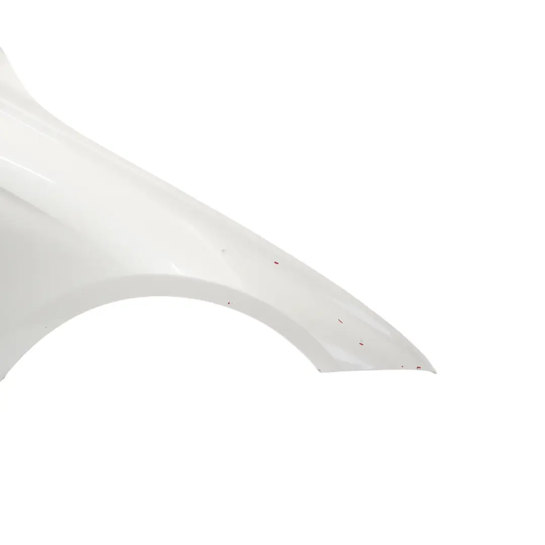 BMW F30 F31 Aile Latérale Avant Droite Mineral White Metallic - A96 - SKU 7438440-MW1 - Numéro de pièce 7438440