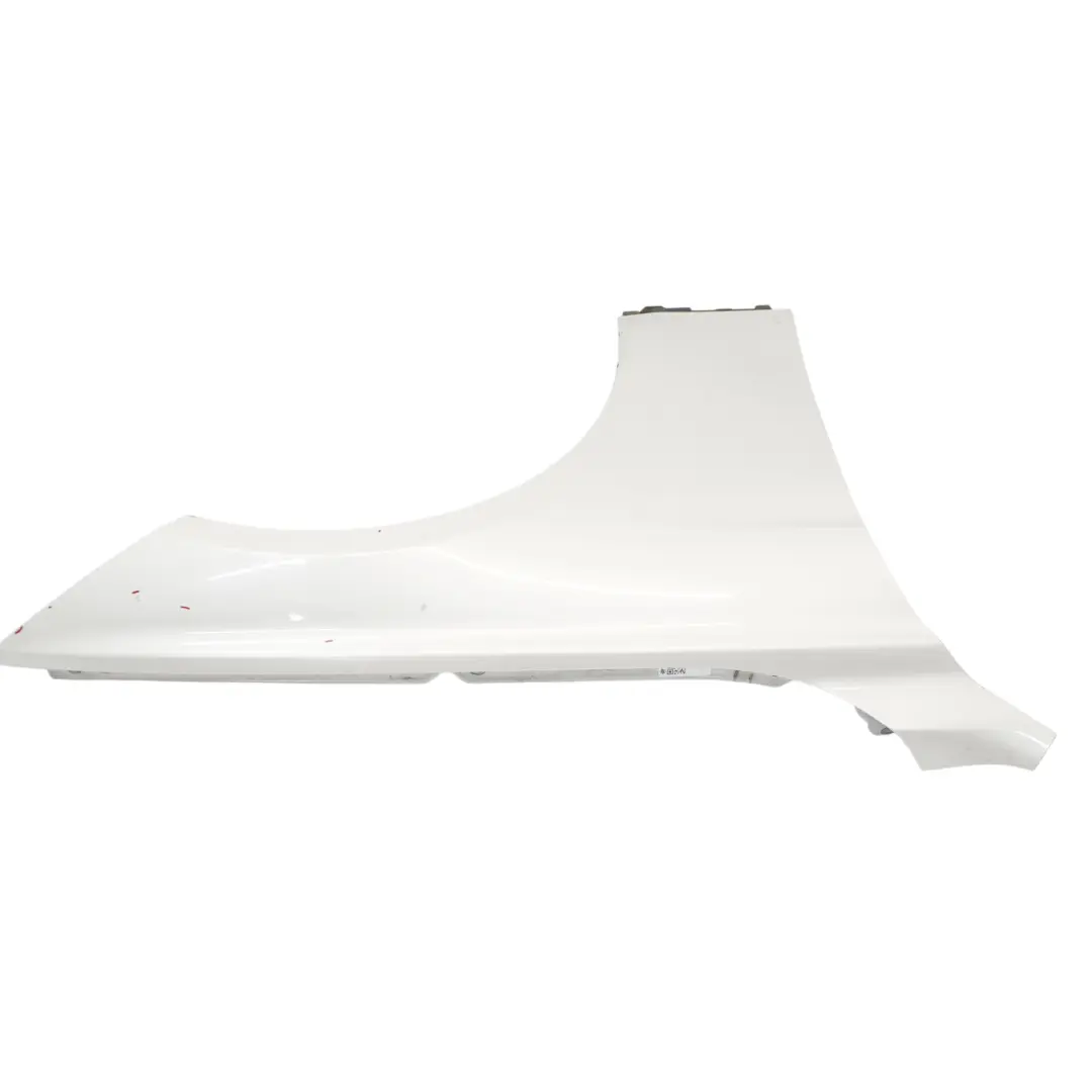 parafango laterale anteriore destro Mineral White Metallic - A96 per BMW F30 F31 con numero di parte 7438440 BMW F30 F31 parafango laterale anteriore destro Mineral White Metallic - A96 - SKU 7438440-MW1 - Numero di parte 7438440