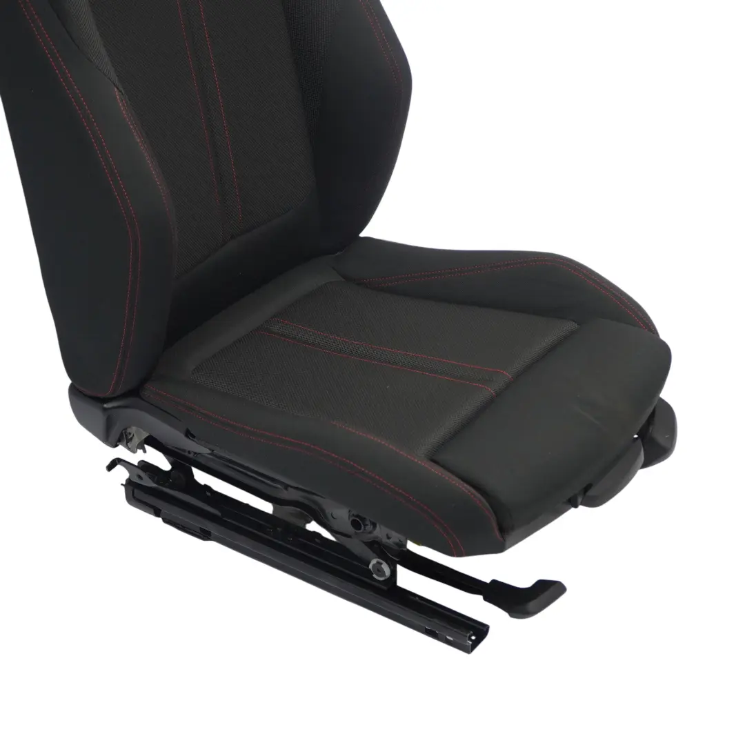 Siège sport avant gauche Tissu intérieur Tissu Anthracite Rouge pour BMW F30 LCI à propos du numéro de pièce 7475405 BMW F30 LCI Siège sport avant gauche Tissu intérieur Tissu Anthracite Rouge - SKU 7475405-3 - Numéro de pièce 7475405