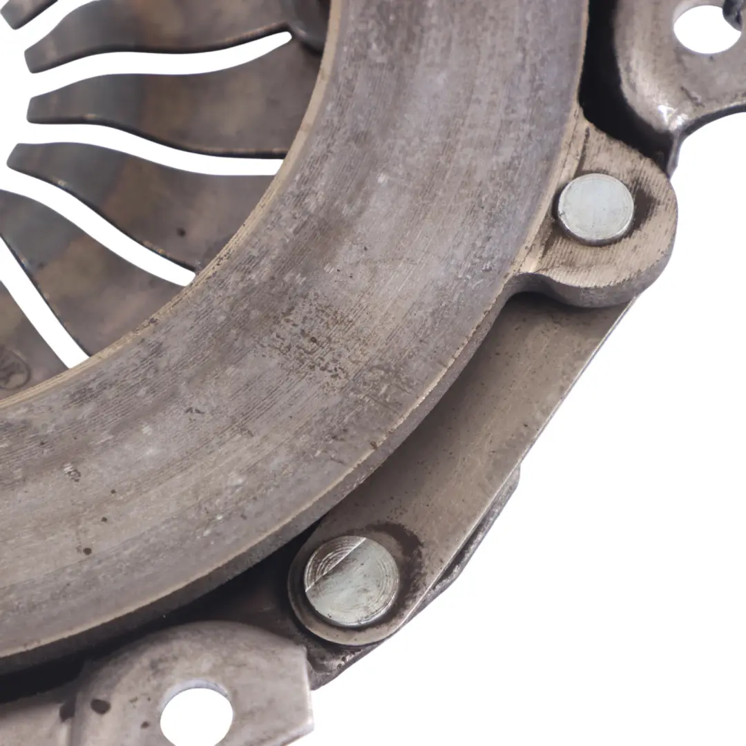 Clutch Pressure Plate Disc to Mini R50 R52 R53 with Part number 7520448 Mini R50 R52 R53 Clutch Pressure Plate Disc - SKU 7520448 - Part number 7520448