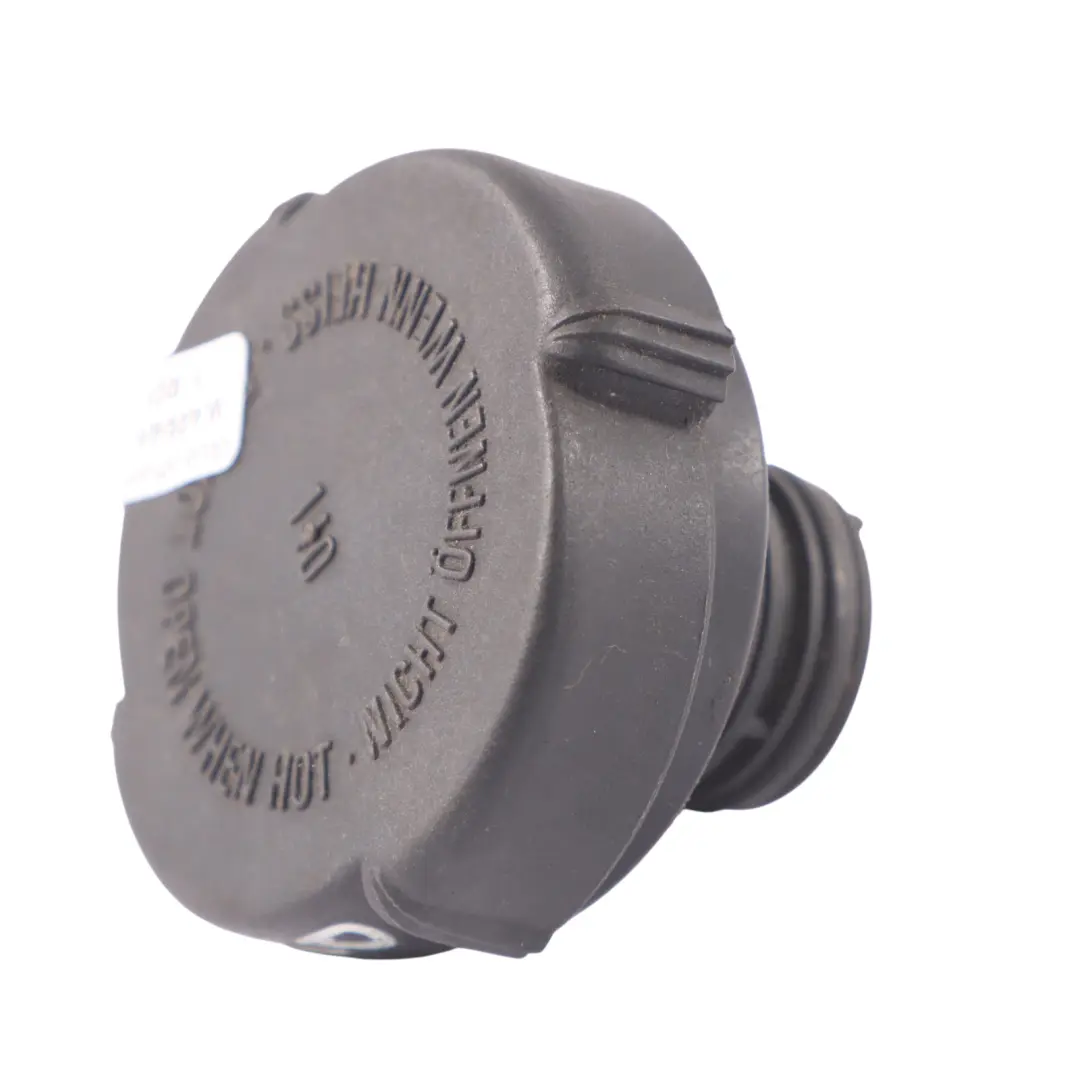 Tappo Radiatore 1,4 BAR 1742232 per BMW X3 Serie E39 E46 E60 E61 E65 E83 con numero di parte 7639023 BMW X3 Serie E39 E46 E60 E61 E65 E83 Tappo Radiatore 1,4 BAR 1742232 - SKU 7639023 - Numero di parte 7639023