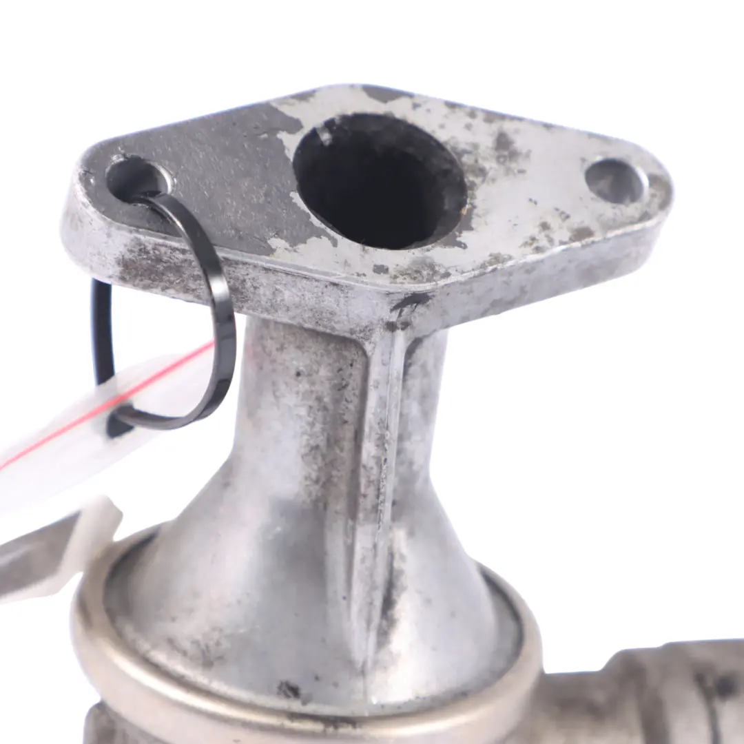 Valvola EGR Collettore Motore Cilindro 1-5 per BMW E60 M5 E63 M6 con numero di parte 7837096 BMW E60 M5 E63 M6 Valvola EGR Collettore Motore Cilindro 1-5 - SKU 7837096 - Numero di parte 7837096