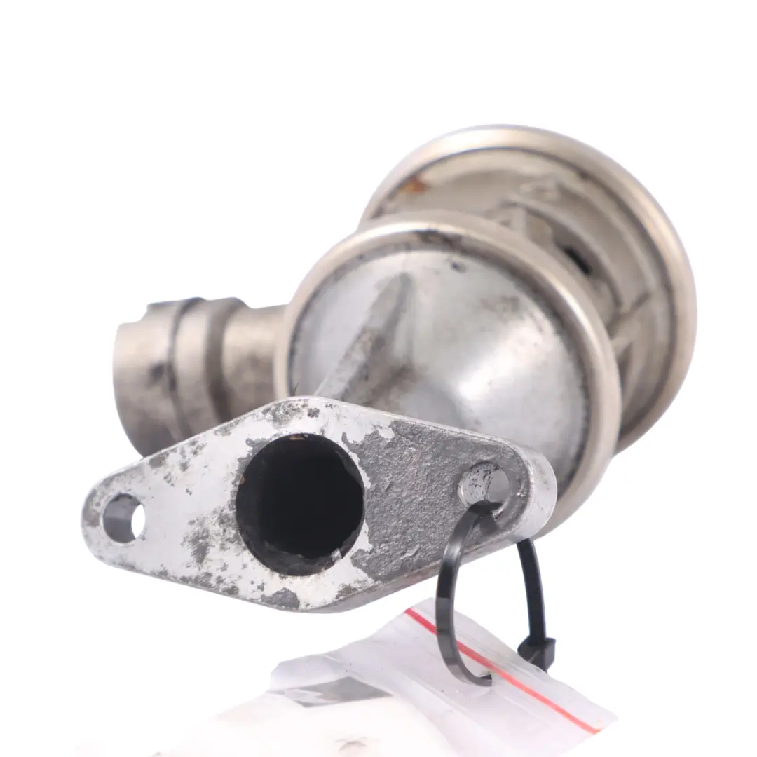 Colector De escape Valvula EGR Cilindro 1-5 para BMW E60 M5 E63 M6 con número de pieza 7837096 BMW E60 M5 E63 M6 Colector De escape Valvula EGR Cilindro 1-5 - SKU 7837096 - Número de pieza 7837096