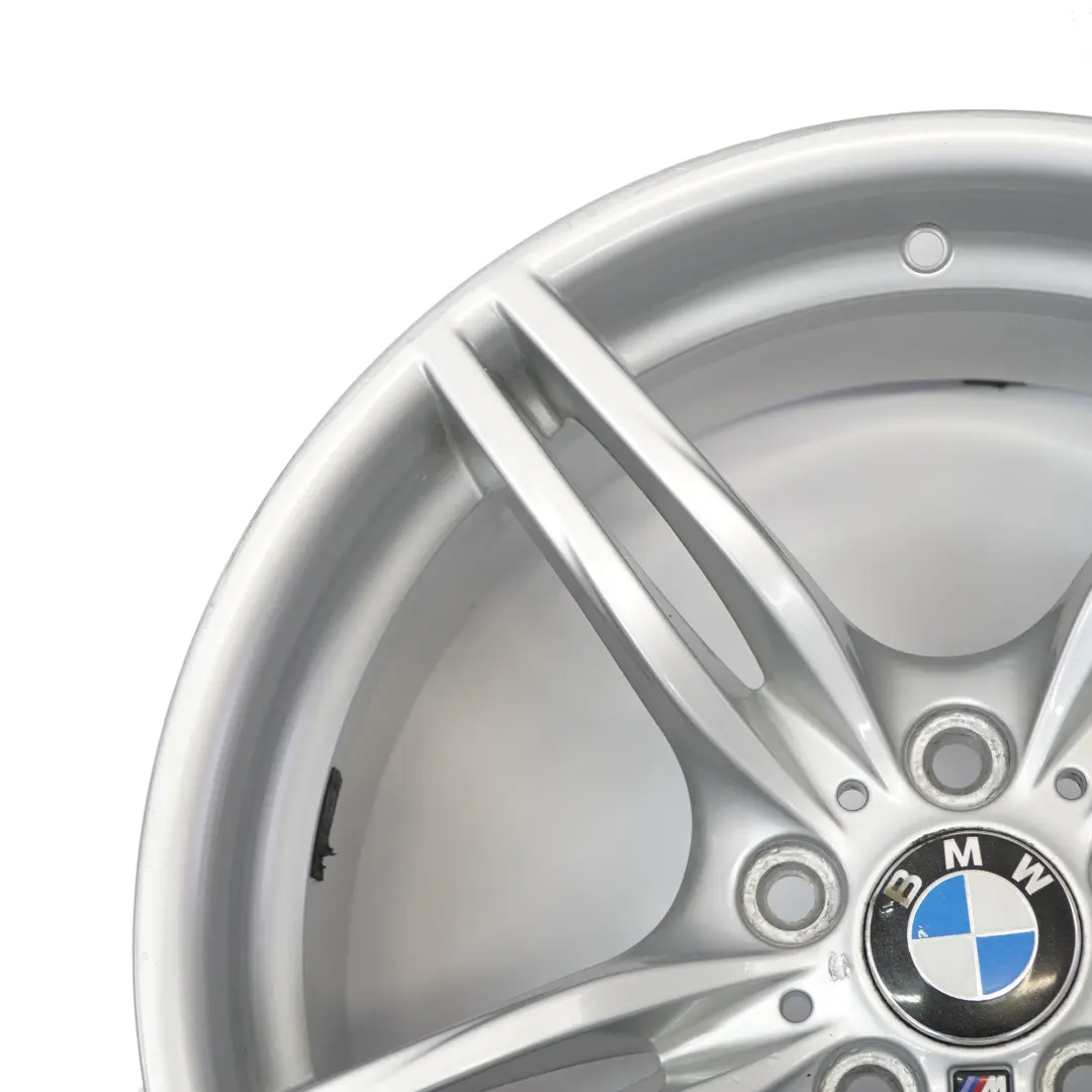 Silberne Leicht metall felge hinten 19" 9J M Doppelspeiche für BMW Z4 E89 mit Teilenummer 7842136 BMW Z4 E89 Silberne Leicht metall felge hinten 19" 9J M Doppelspeiche - SKU 7842136-2 - Teilenummer 7842136
