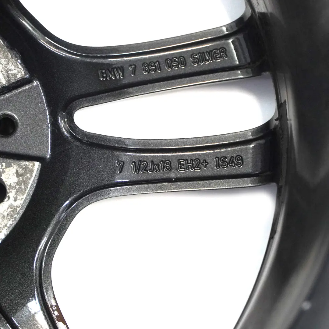 Przednia Szara Alufelga 18" 7,5J M Double Spoke 261 do BMW E81 E87 o numerze 7842607 BMW E81 E87 Przednia Szara Alufelga 18" 7,5J M Double Spoke 261 - SKU 7842607-1 - Numer Części 7842607