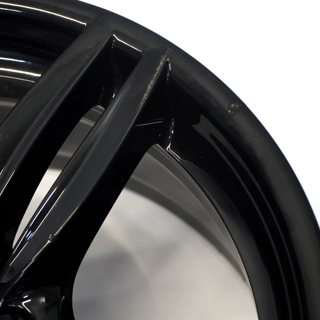 Jante avant en alliage noir 19" 8,5J M Double rayon 351 pour BMW F10 F11 F12 à propos du numéro de pièce 7842652 BMW F10 F11 F12 Jante avant en alliage noir 19" 8,5J M Double rayon 351 - SKU 7842652-4 - Numéro de pièce 7842652