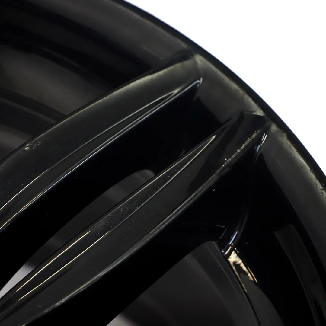 Cerchio anteriore lega nera 19" 8,5J M Doppie razze 351 per BMW F10 F11 F12 con numero di parte 7842652 BMW F10 F11 F12 Cerchio anteriore lega nera 19" 8,5J M Doppie razze 351 - SKU 7842652-4 - Numero di parte 7842652