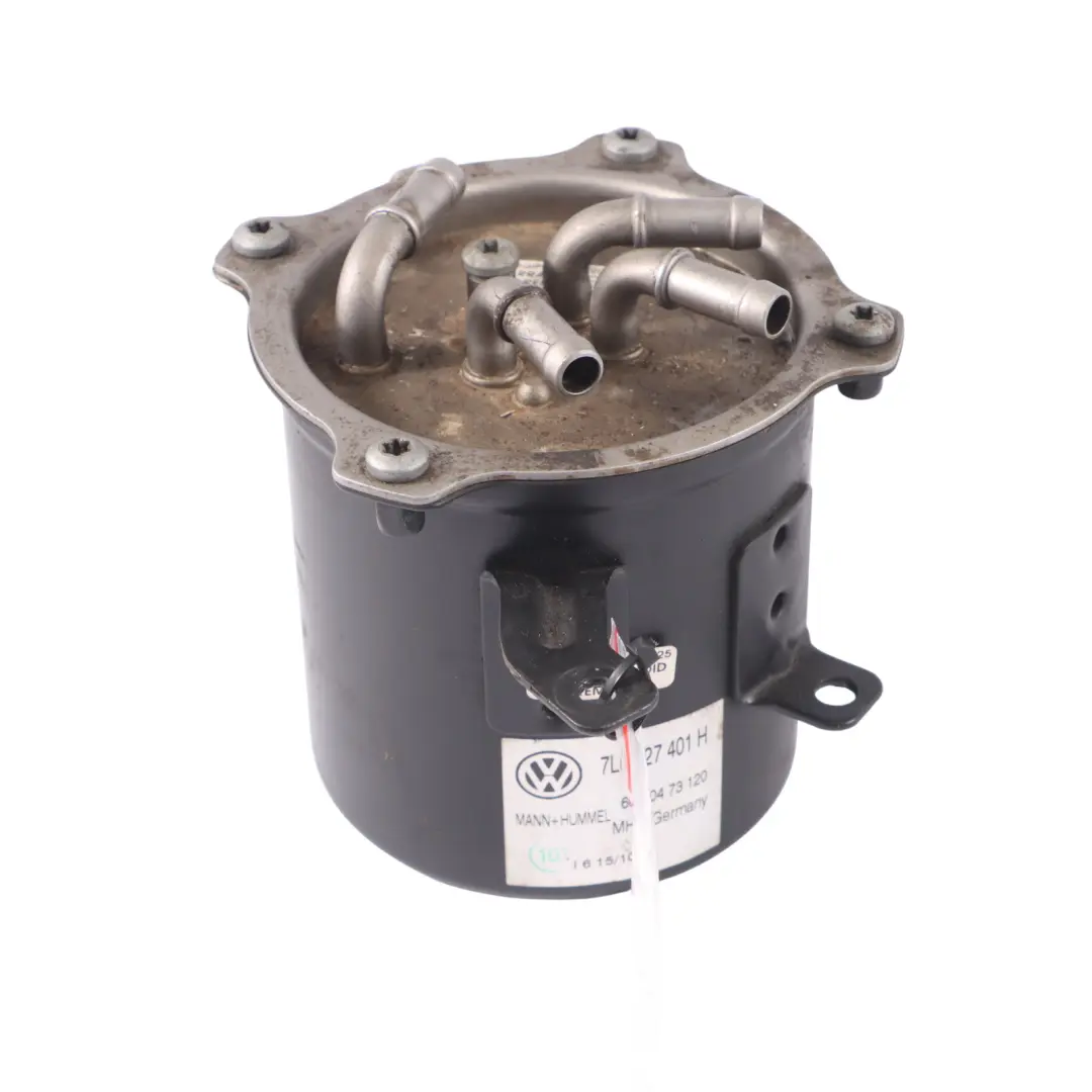 Obudowa filtra paliwa Diesel do Audi Q7 4L 3.0 TDI o numerze 7L6127401H Audi Q7 4L 3.0 TDI Obudowa filtra paliwa Diesel - SKU 7L6127401H - Numer Części 7L6127401H