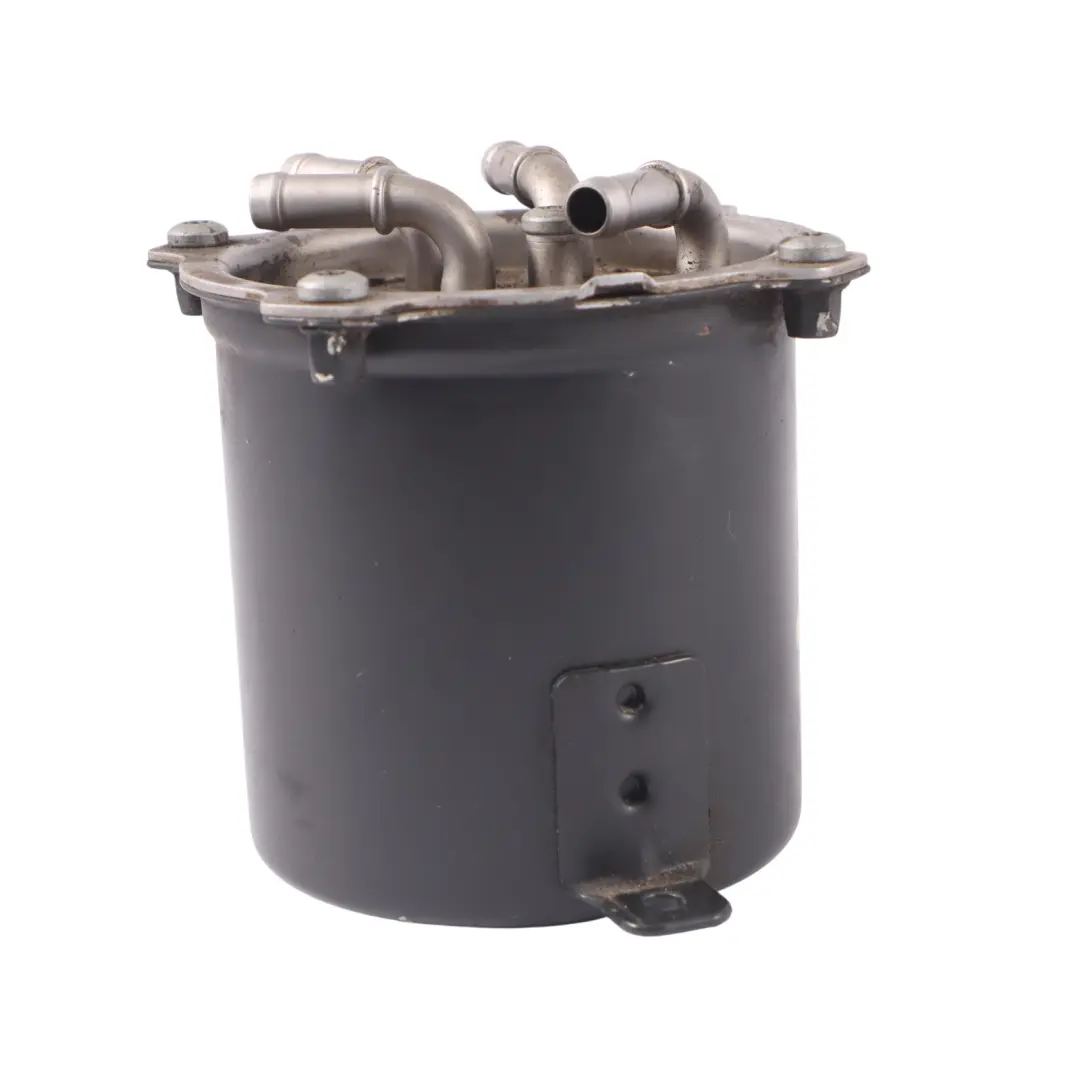 Carcasa del filtro de combustible Diesel para Audi Q7 4L 3.0 TDI con número de pieza 7L6127401H Audi Q7 4L 3.0 TDI Carcasa del filtro de combustible Diesel - SKU 7L6127401H - Número de pieza 7L6127401H