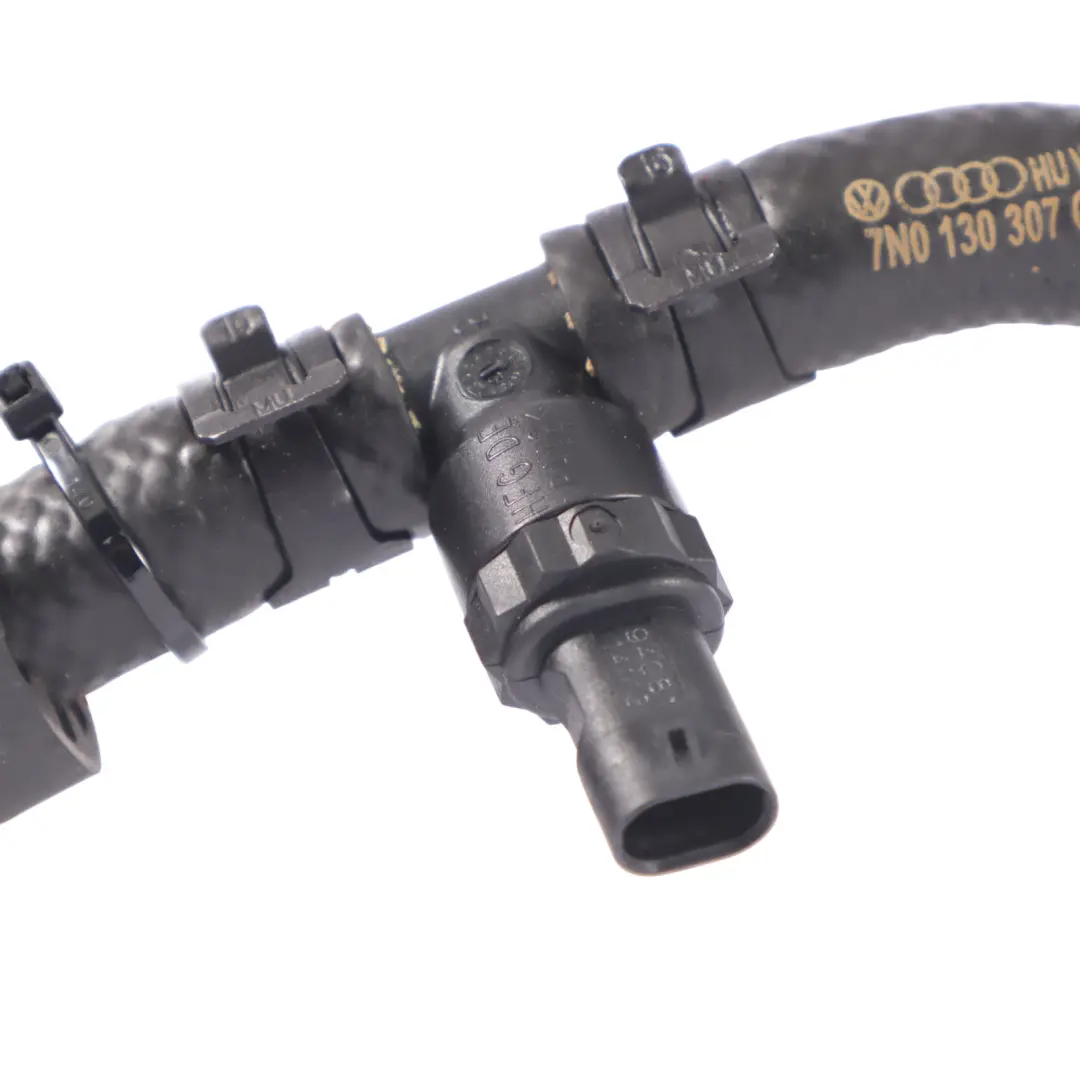 Audi Q3 SE Diesel Engine Breather Fuel Pipe Line Hose 2.0 TDI - SKU 7N0130307C - Part number 7N0130307C