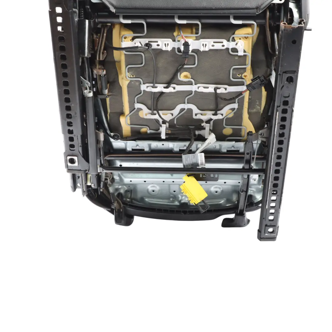 Fotel Lewy Przód M Sport Alkantara do BMW E90 o numerze 8036335 BMW E90 Fotel Lewy Przód M Sport Alkantara - SKU 8036335 - Numer Części 8036335