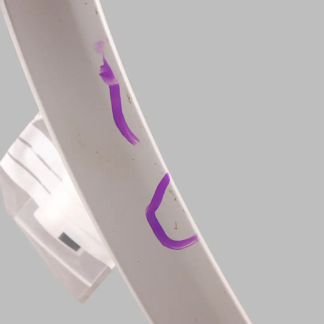 BMW X1 E84 Wheel Arch Cover Trim Front Right O/S Mineral White Metallic - SKU 8049940-MW - Part number 8049940