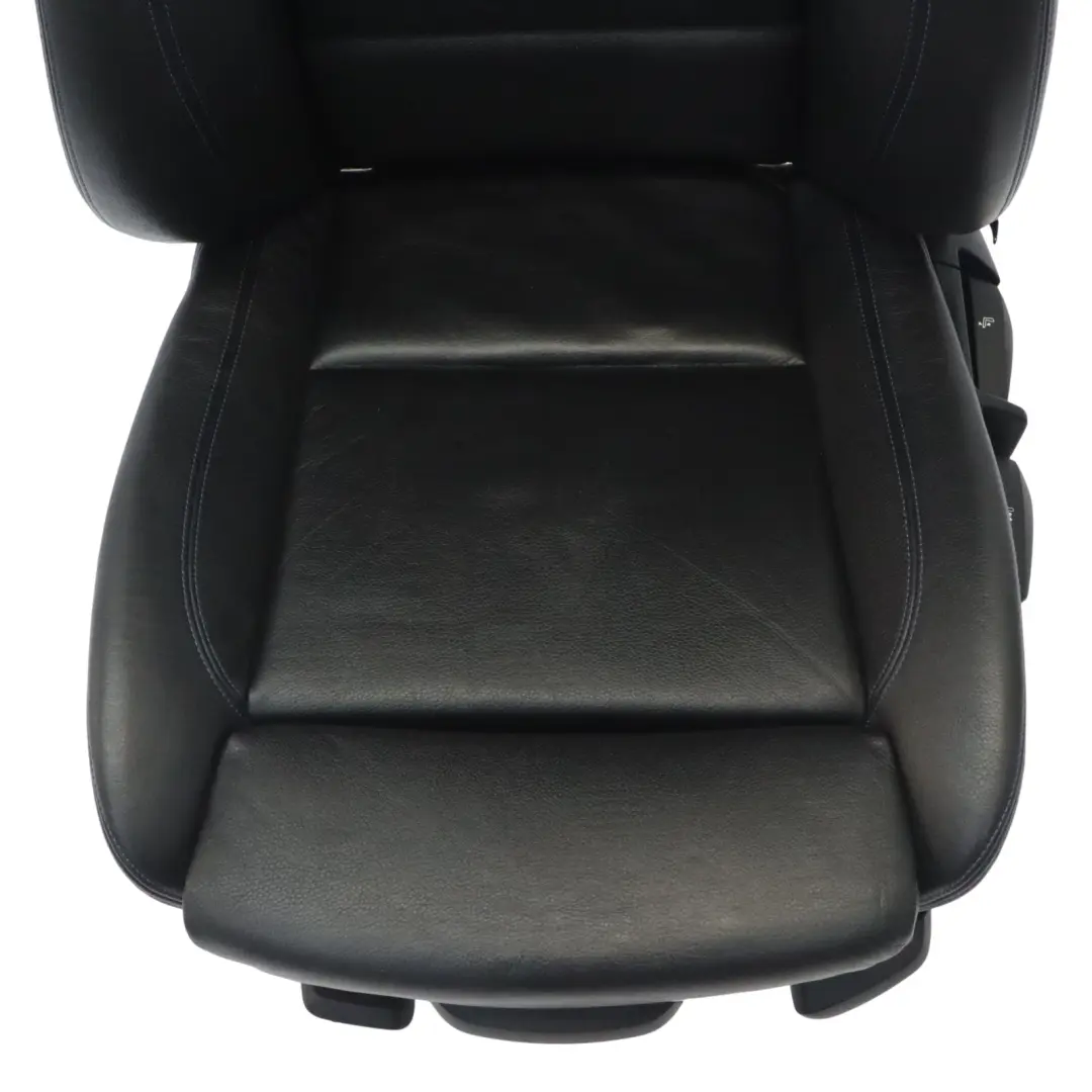 Asiento Delantero Izquierdo Cuero Boston Negro Azul para BMW E88 Convertible M Sport con número de pieza 8053969 BMW E88 Convertible M Sport Asiento Delantero Izquierdo Cuero Boston Negro Azul - SKU 8053969-3 - Número de pieza 8053969