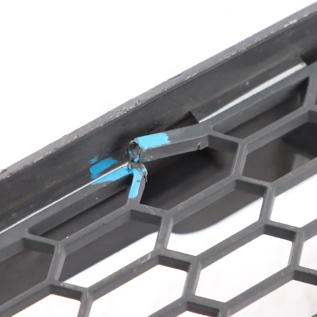 Bumper Grid BMW E88 E82 Front Lower Centre Air Duct Moulding to with Part number 8055756 Bumper Grid BMW E88 E82 Front Lower Centre Air Duct Moulding - SKU 8055756-1 - Part number 8055756