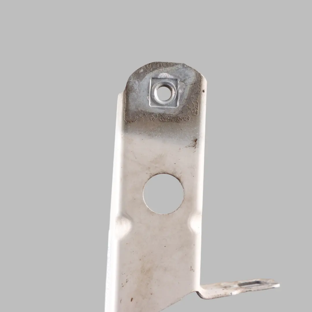Front Wing Panel Right O/S Bracket Mount Holder Mineral White - A96 to BMW F30 F32 with Part number 8066938 BMW F30 F32 Front Wing Panel Right O/S Bracket Mount Holder Mineral White - A96 - SKU 8066938-MW - Part number 8066938