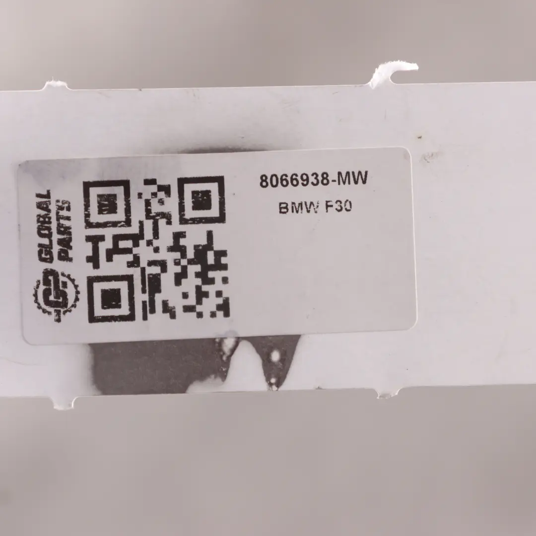 Front Wing Panel Right O/S Bracket Mount Holder Mineral White - A96 to BMW F30 F32 with Part number 8066938 BMW F30 F32 Front Wing Panel Right O/S Bracket Mount Holder Mineral White - A96 - SKU 8066938-MW - Part number 8066938