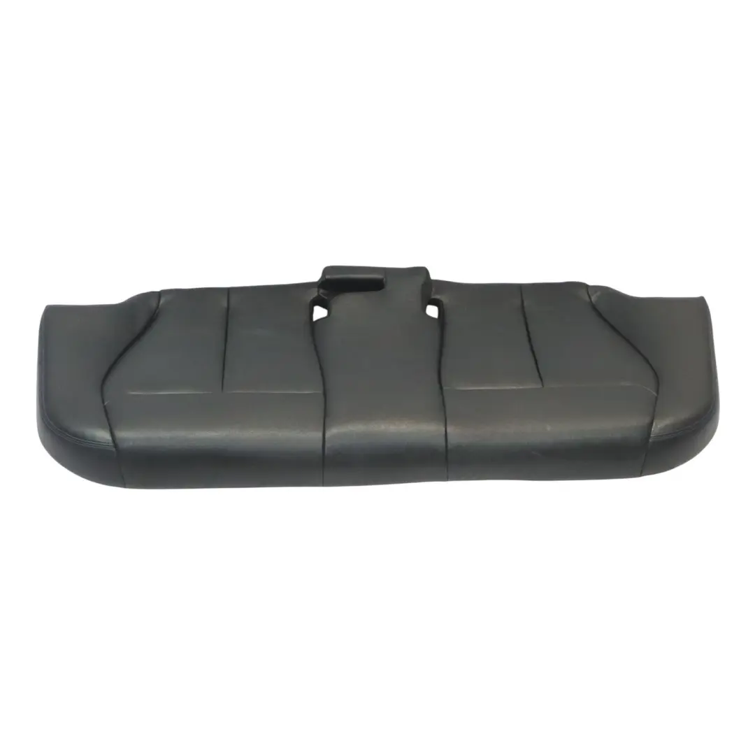 Siège Arrière Banquette Recouvrement Cuir Dakota Noir pour BMW F30 à propos du numéro de pièce 8069940 BMW F30 Siège Arrière Banquette Recouvrement Cuir Dakota Noir - SKU 8069940 - Numéro de pièce 8069940