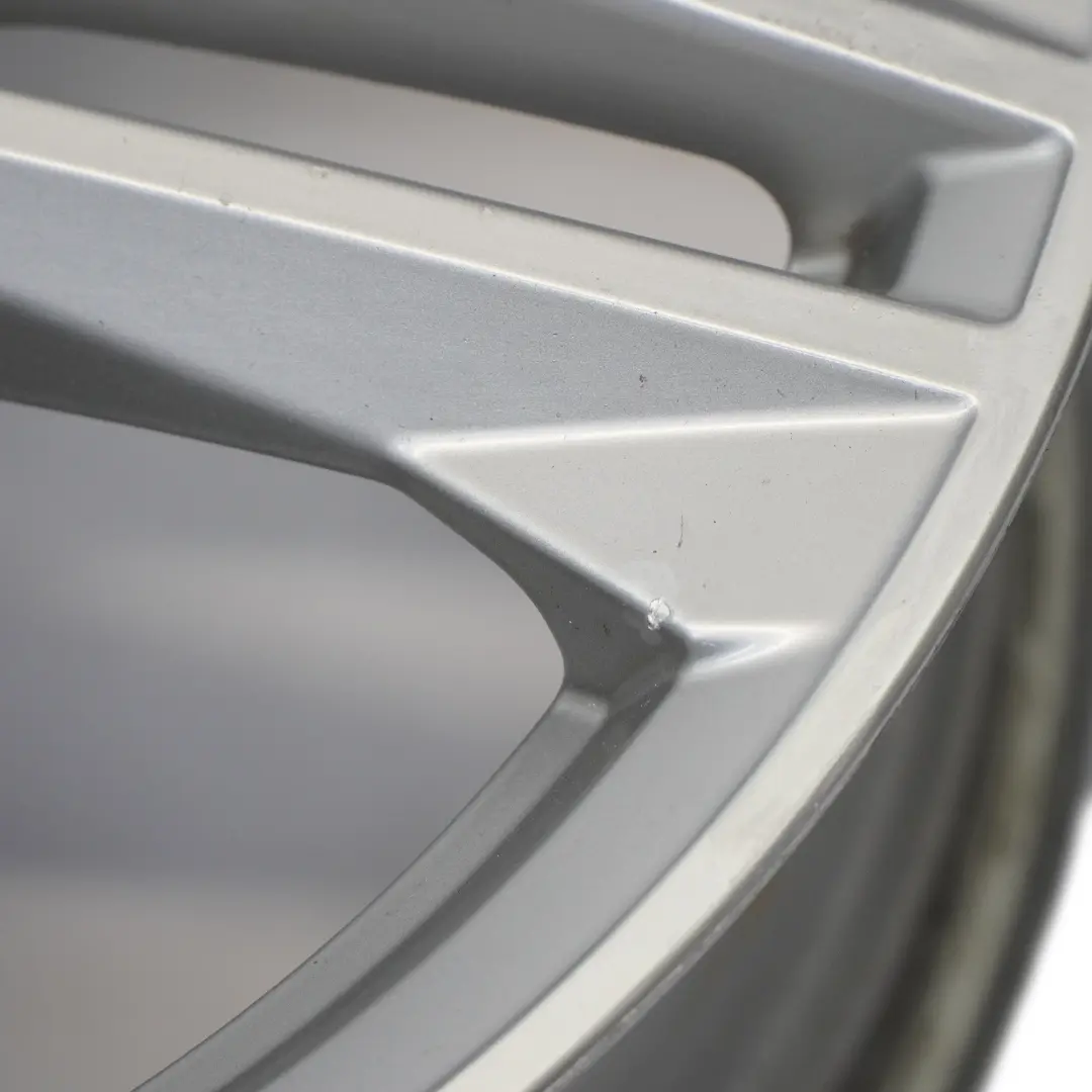 Srebrna Felga Aluminiowa 19" 8J ET:39 do Audi Q5 FY S Line o numerze 80A601025G Audi Q5 FY S Line Srebrna Felga Aluminiowa 19" 8J ET:39 - SKU 80A601025G-2 - Numer Części 80A601025G