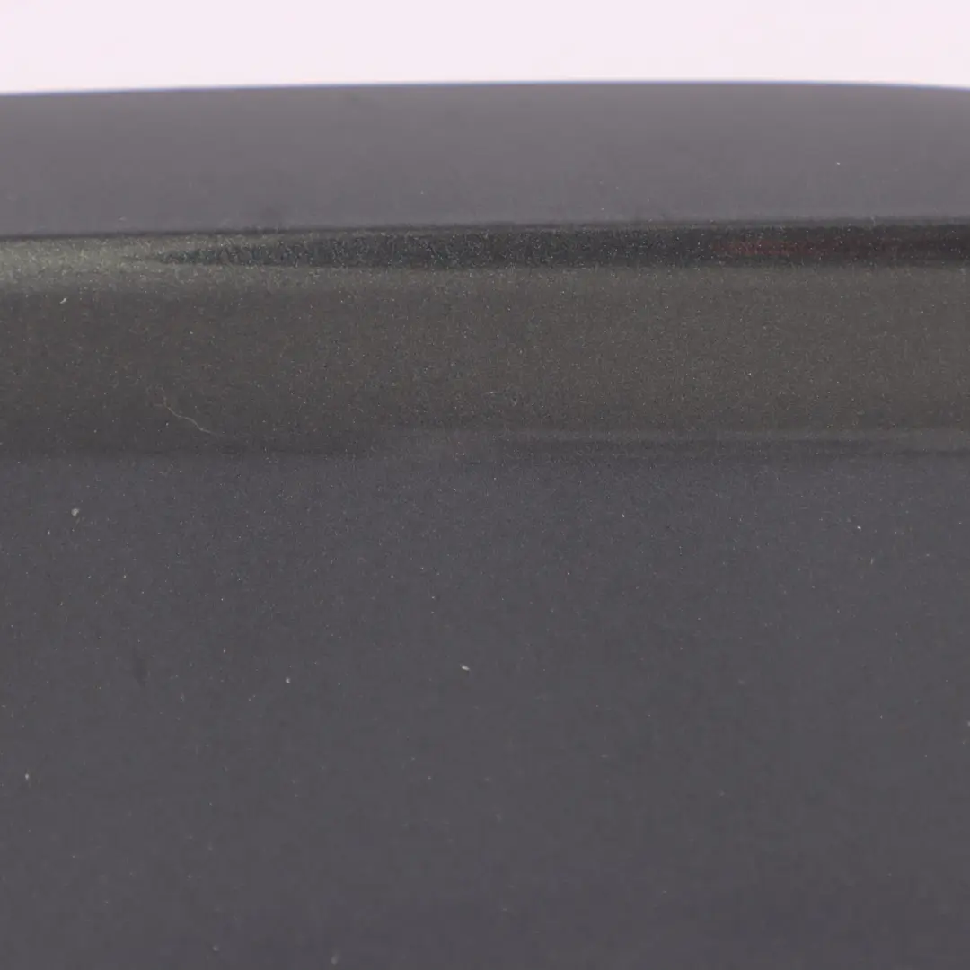 Audi Q5 FY Couvercle du réservoir de carburant Phantom Black - LZ9Y - SKU 80A809907-BBL - Numéro de pièce 80A809907