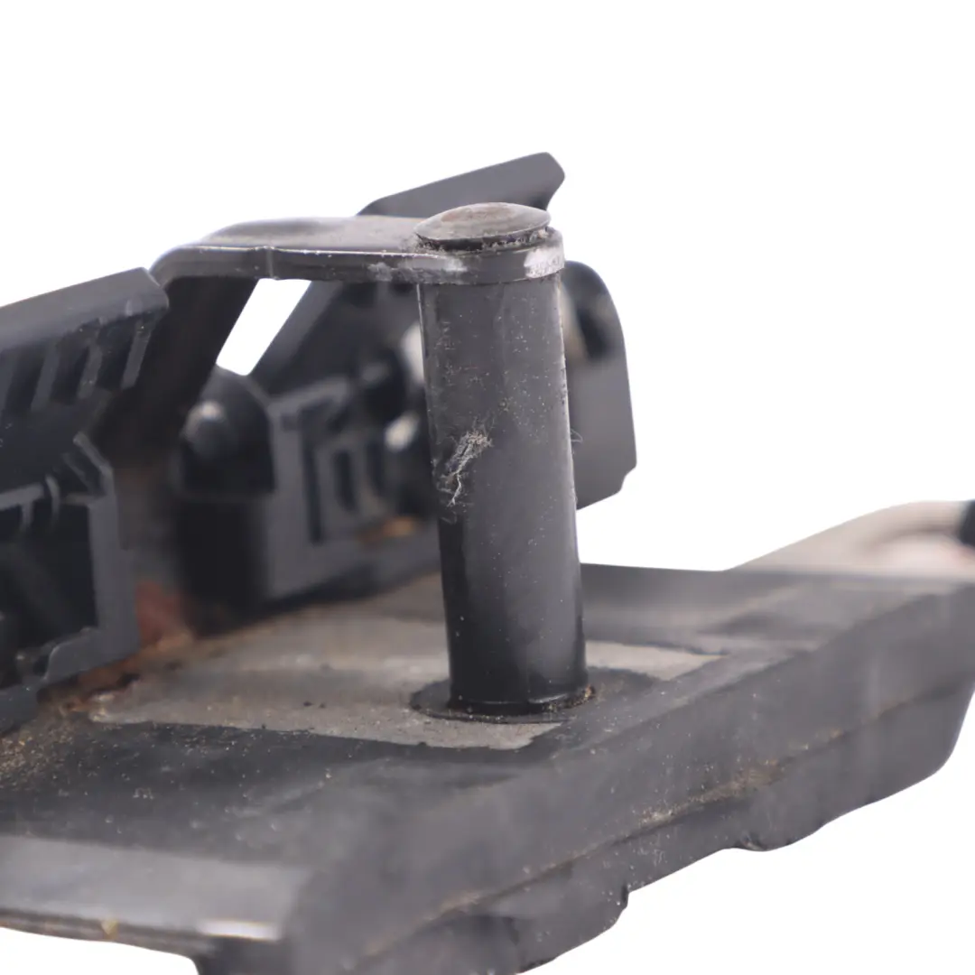 Audi Q5 FY Couvercle de coffre Verrouillage Support de plaque - SKU 80A827507 - Numéro de pièce 80A827507