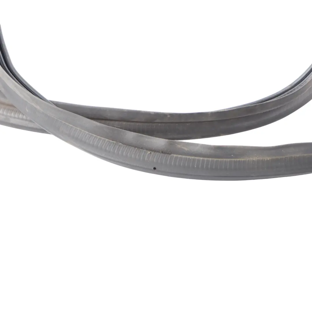 Boot Trunk Seal Gasket Rubber Sealing Rear to Audi Q5 FY Tailgate with Part number 80A827705A Audi Q5 FY Tailgate Boot Trunk Seal Gasket Rubber Sealing Rear - SKU 80A827705A - Part number 80A827705A