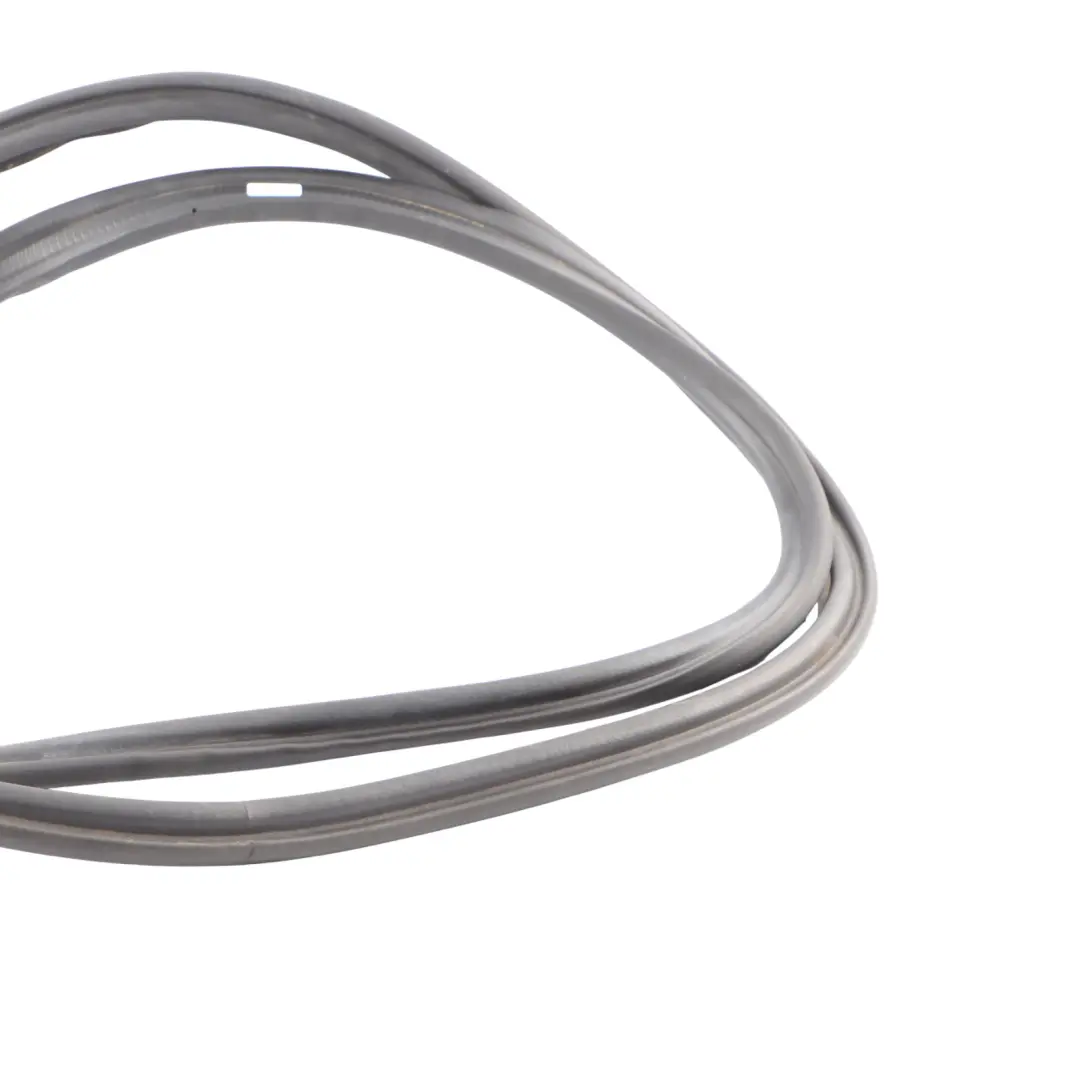 Boot Trunk Seal Gasket Rubber Sealing Rear to Audi Q5 FY Tailgate with Part number 80A827705A Audi Q5 FY Tailgate Boot Trunk Seal Gasket Rubber Sealing Rear - SKU 80A827705A - Part number 80A827705A