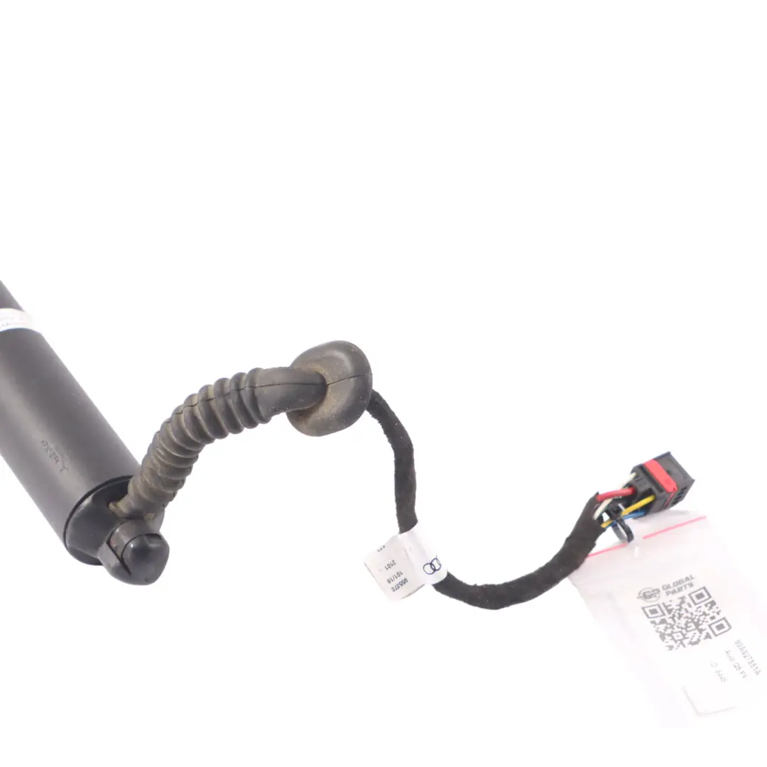 Elektryczny Siłownik Klapy Bagażnika do Audi Q5 FY o numerze 80A827851A Audi Q5 FY Elektryczny Siłownik Klapy Bagażnika - SKU 80A827851A - Numer Części 80A827851A