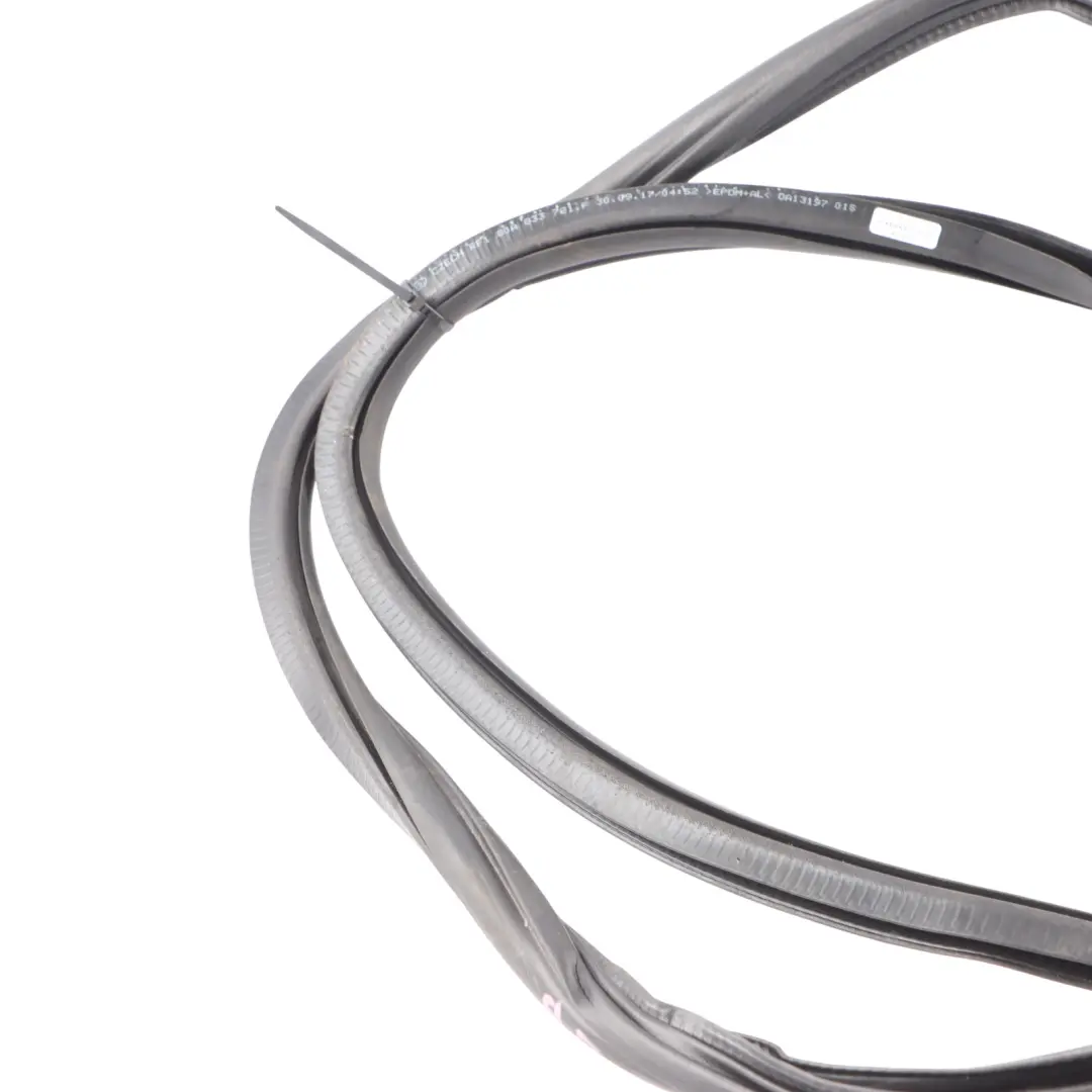  Joint de protection de bord de porte arrière gauche droite Audi Q5 FY - SKU 80A833721E - Numéro de pièce 80A833721E