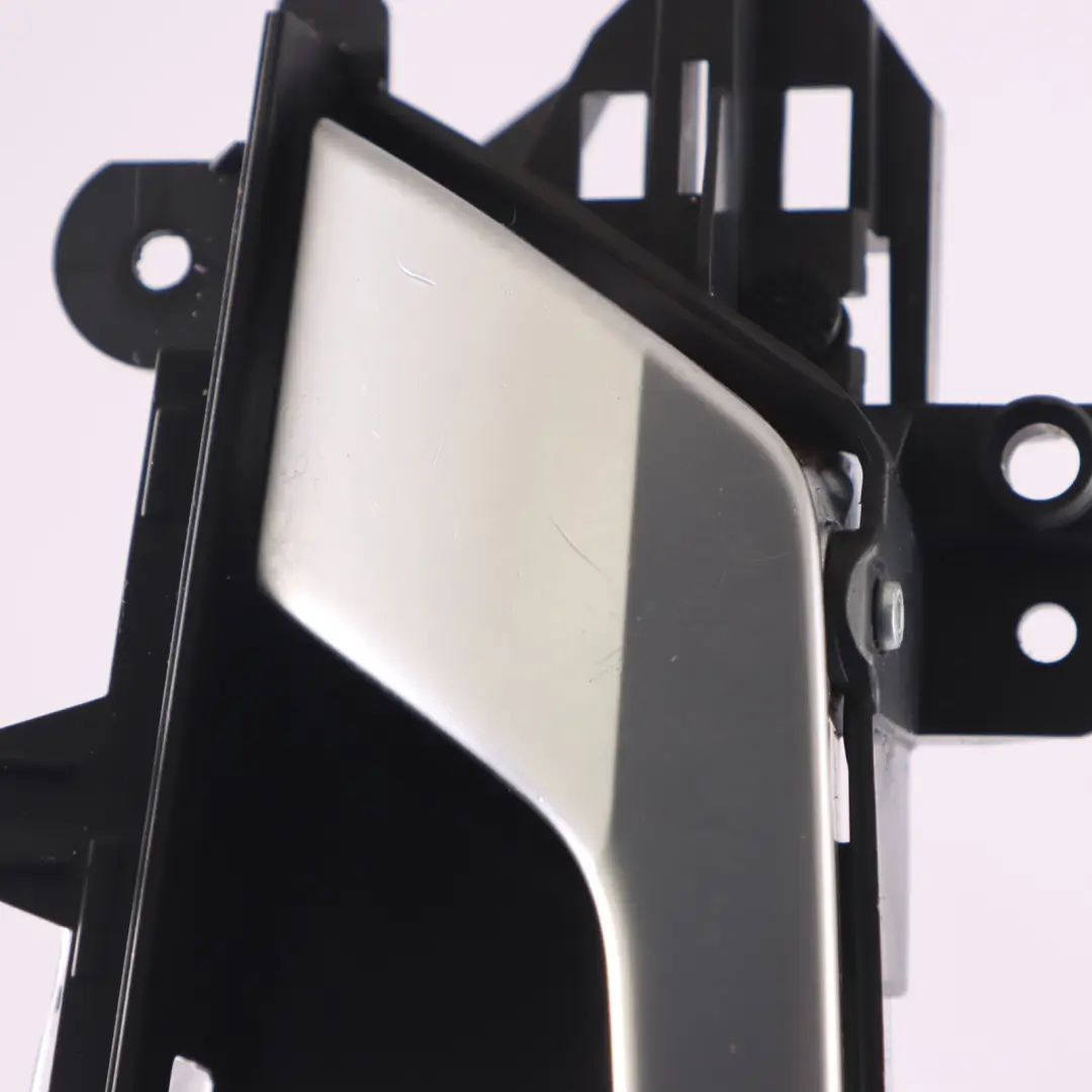 Maniglia porta interna destra Interruttore cromato per Audi Q5 FY con numero di parte 80A837020A Audi Q5 FY Maniglia porta interna destra Interruttore cromato - SKU 80A837020A - Numero di parte 80A837020A