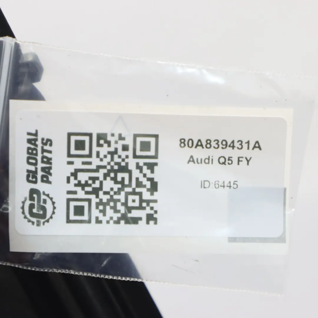 Trasera Superior Marco Ventana Recorte Surround Panel para Audi Q5 FY con número de pieza 80A839431A Audi Q5 FY Trasera Superior Marco Ventana Recorte Surround Panel - SKU 80A839431A - Número de pieza 80A839431A