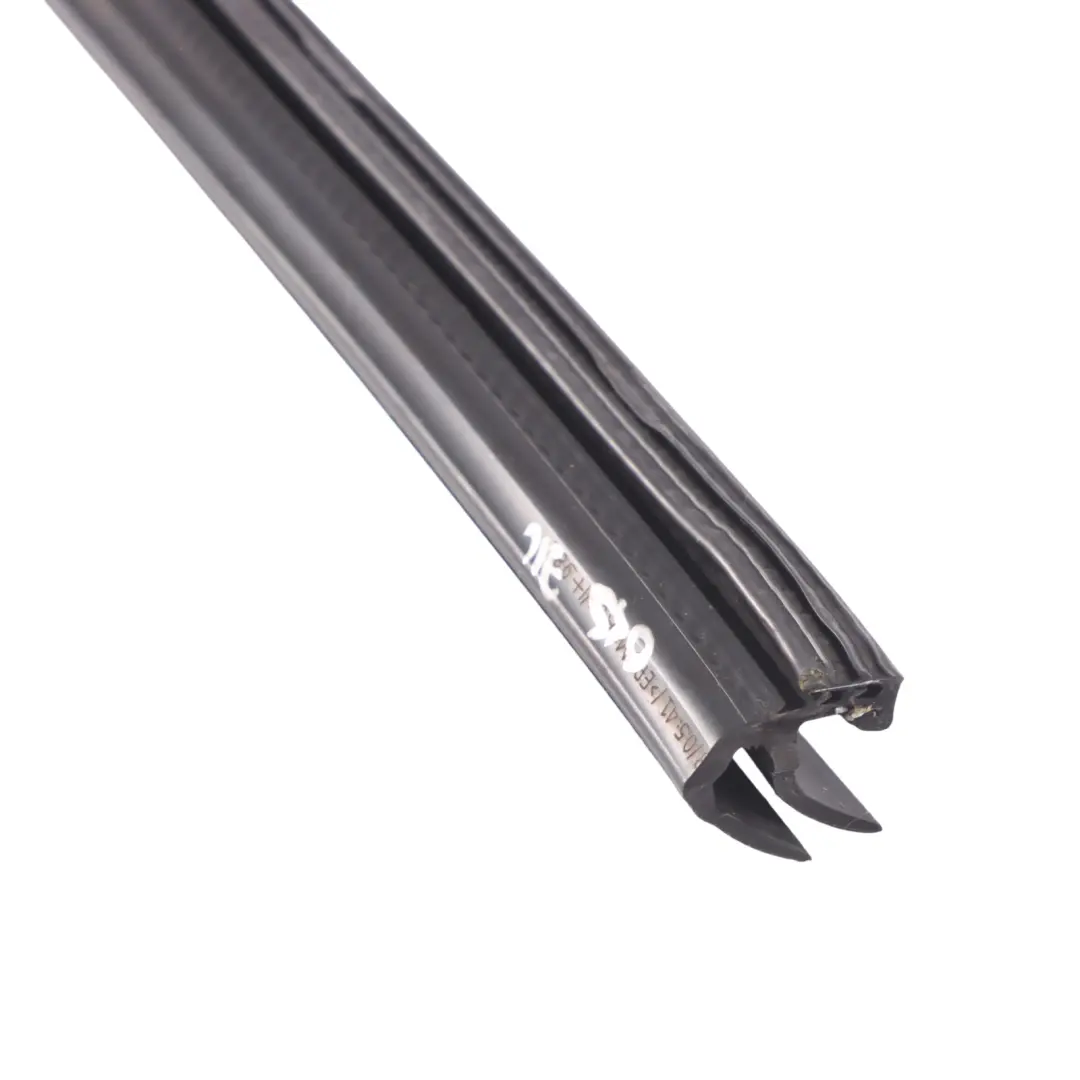 Hinten Türdichtung Gummi Dichtungsmanschette Rechts für Audi Q5 FY mit Teilenummer 80A839480 Audi Q5 FY Hinten Türdichtung Gummi Dichtungsmanschette Rechts - SKU 80A839480 - Teilenummer 80A839480