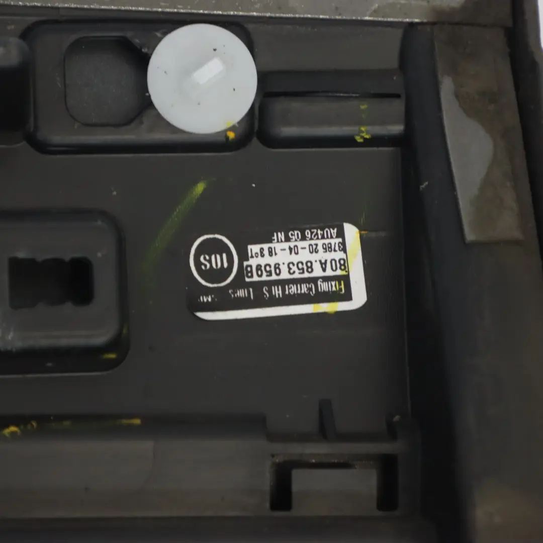 Listwa Drzwi Dolna Lewy Tył Daytona Grey Pearl Szary - Z7S do Audi Q5 FY o numerze 80A853969B Audi Q5 FY Listwa Drzwi Dolna Lewy Tył Daytona Grey Pearl Szary - Z7S - SKU 80A853969B-DGR - Numer Części 80A853969B