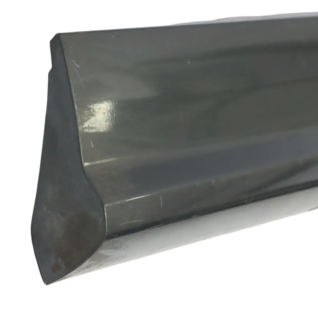 Moldura de puerta trasera izquierda Daytona Grey Pearl - Z7S para Audi Q5 FY con número de pieza 80A853969B Audi Q5 FY Moldura de puerta trasera izquierda Daytona Grey Pearl - Z7S - SKU 80A853969B-DGR - Número de pieza 80A853969B