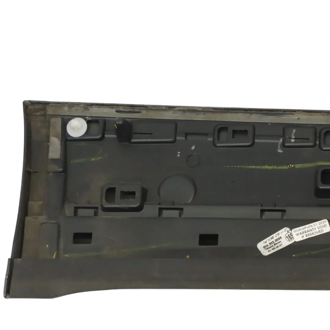 Moldura de puerta trasera izquierda Daytona Grey Pearl - Z7S para Audi Q5 FY con número de pieza 80A853969B Audi Q5 FY Moldura de puerta trasera izquierda Daytona Grey Pearl - Z7S - SKU 80A853969B-DGR - Número de pieza 80A853969B