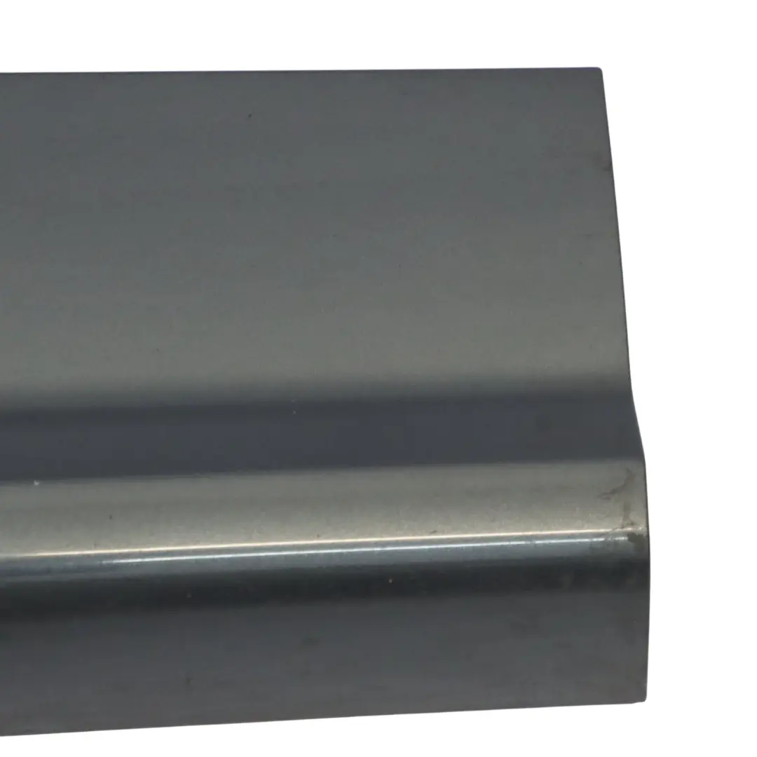 Moldura de puerta trasera derecha Daytona Grey Pearl - Z7S para Audi Q5 FY con número de pieza 80A853970B Audi Q5 FY Moldura de puerta trasera derecha Daytona Grey Pearl - Z7S - SKU 80A853970B-DGR - Número de pieza 80A853970B