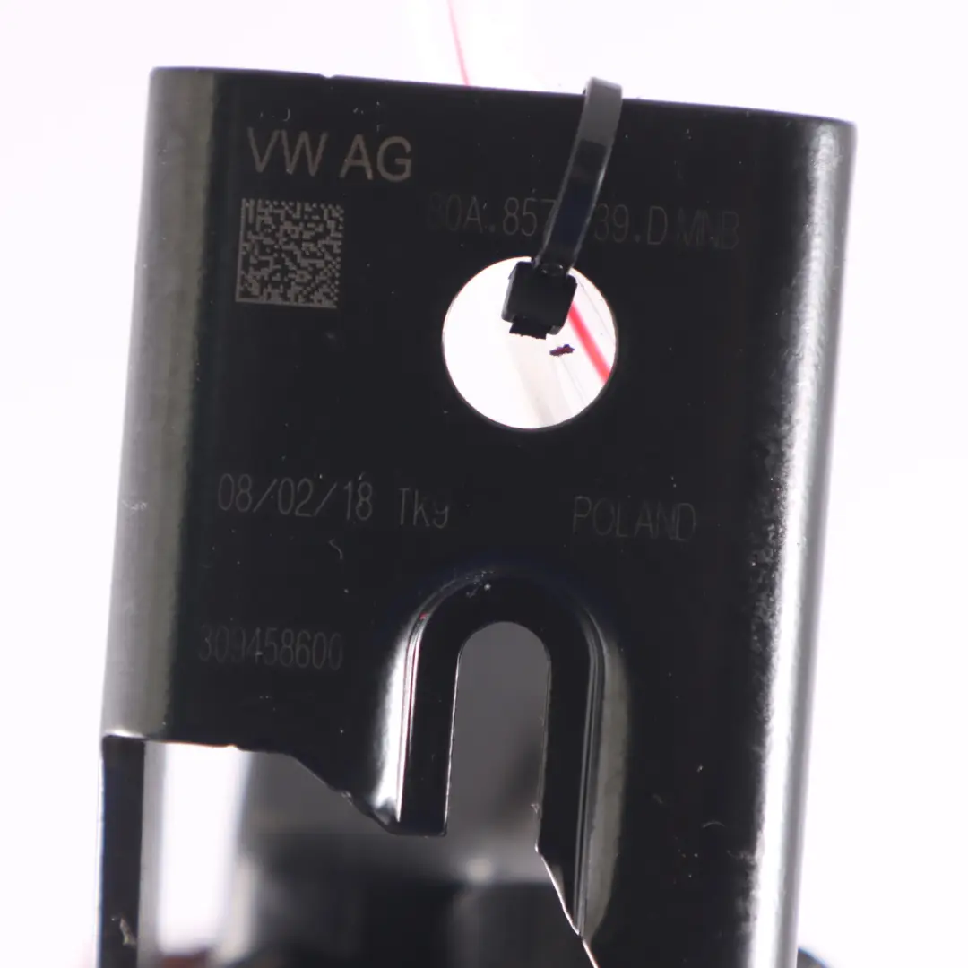 Audi Q5 FY Seat Belt Buckle Middle Twin Latch Rear - SKU 80A857739D - Part number 80A857739D