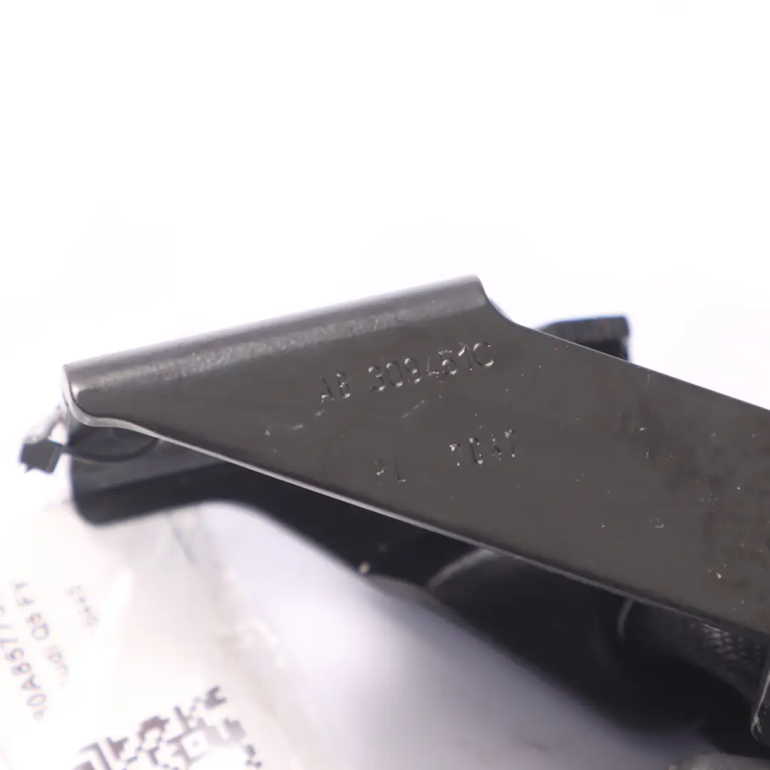 Belt Buckle Middle Twin Latch Rear to Audi Q5 FY Seat with Part number 80A857739D Audi Q5 FY Seat Belt Buckle Middle Twin Latch Rear - SKU 80A857739D - Part number 80A857739D