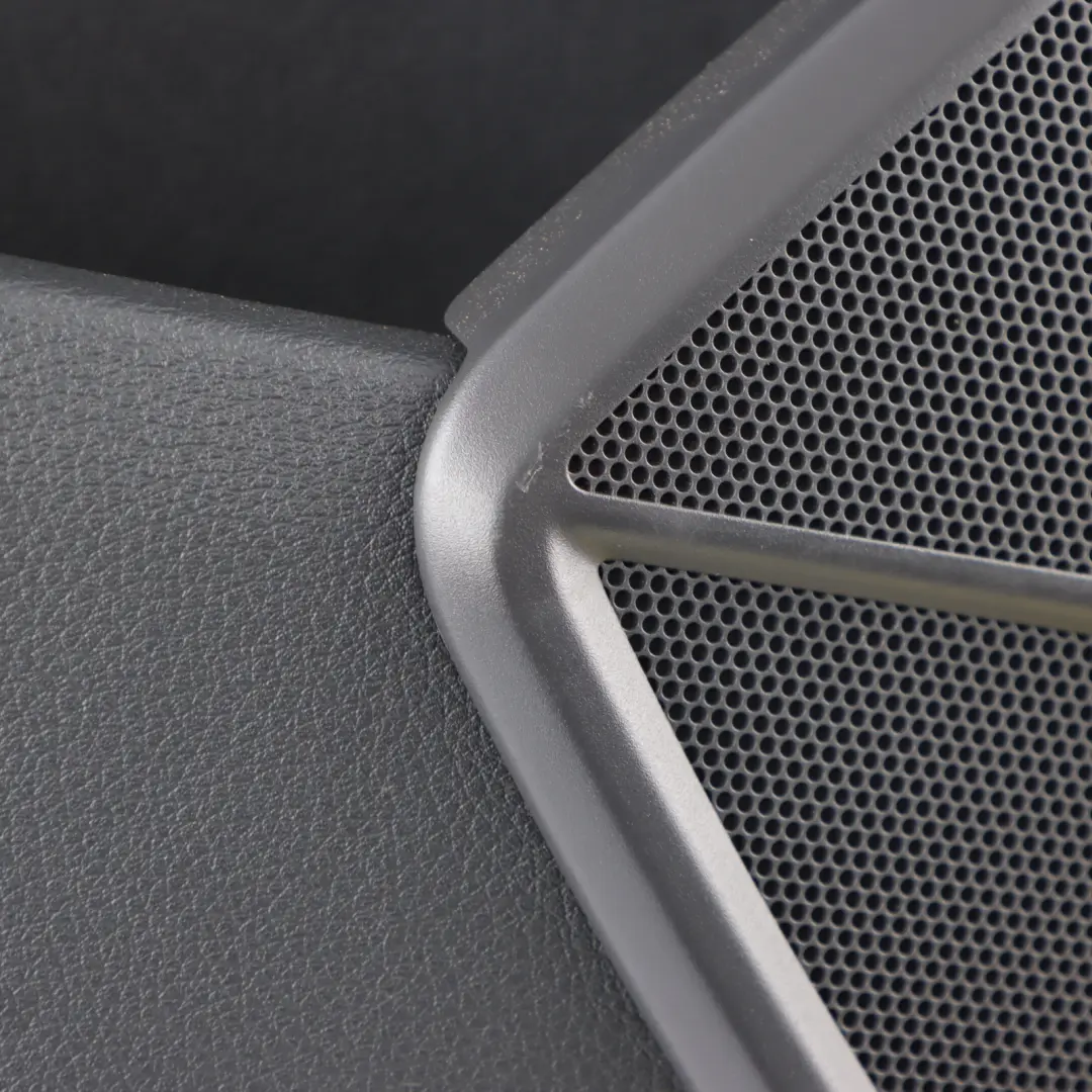 Modanatura Scheda Striscia Decorativa Posteriore Sinistra per Audi Q5 FY con numero di parte 80A867303C Audi Q5 FY Modanatura Scheda Striscia Decorativa Posteriore Sinistra - SKU 80A867303C - Numero di parte 80A867303C