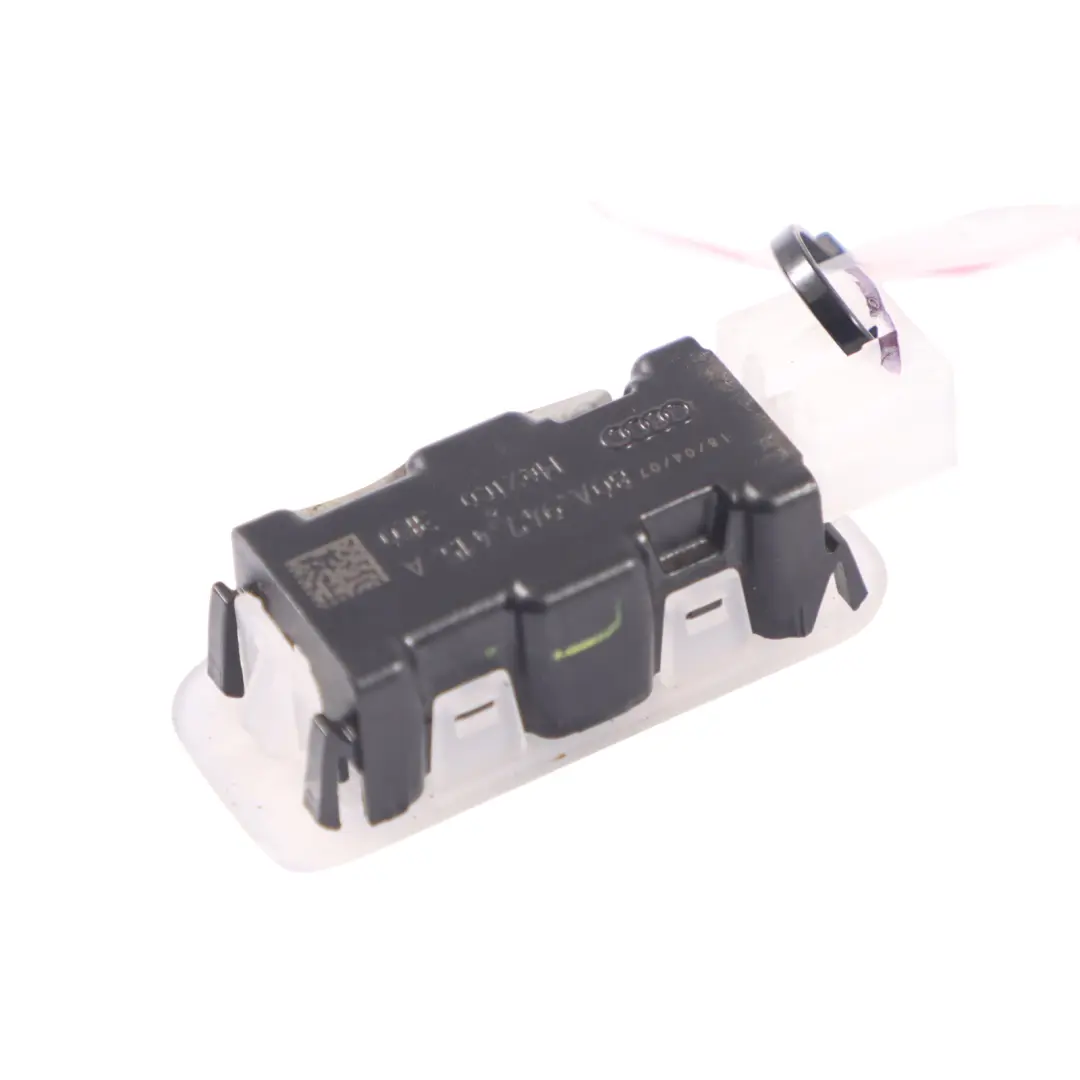 luce vano piedi anteriore LED lato guida per Audi Q5 FY con numero di parte 80A947415 Audi Q5 FY luce vano piedi anteriore LED lato guida - SKU 80A947415 - Numero di parte 80A947415