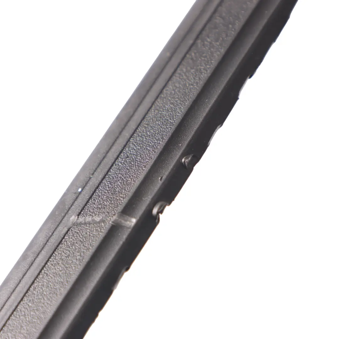 Audi Q5 FY Plaque d'habillage de bas de porte S-Line Avant Droite - SKU 80A947418-1 - Numéro de pièce 80A947418