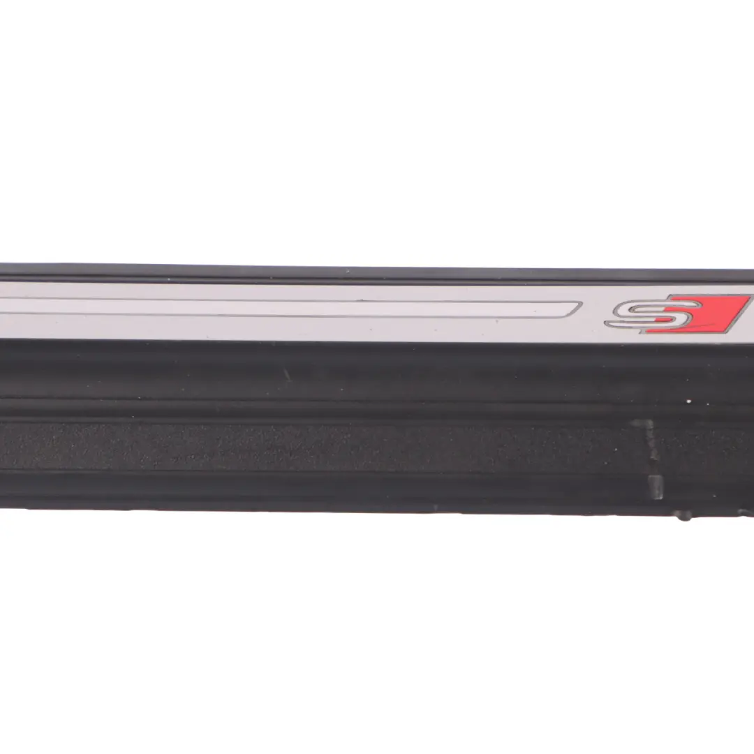 Plaque d'habillage de bas de porte S-Line Avant Droite pour Audi Q5 FY à propos du numéro de pièce 80A947418 Audi Q5 FY Plaque d'habillage de bas de porte S-Line Avant Droite - SKU 80A947418-1 - Numéro de pièce 80A947418