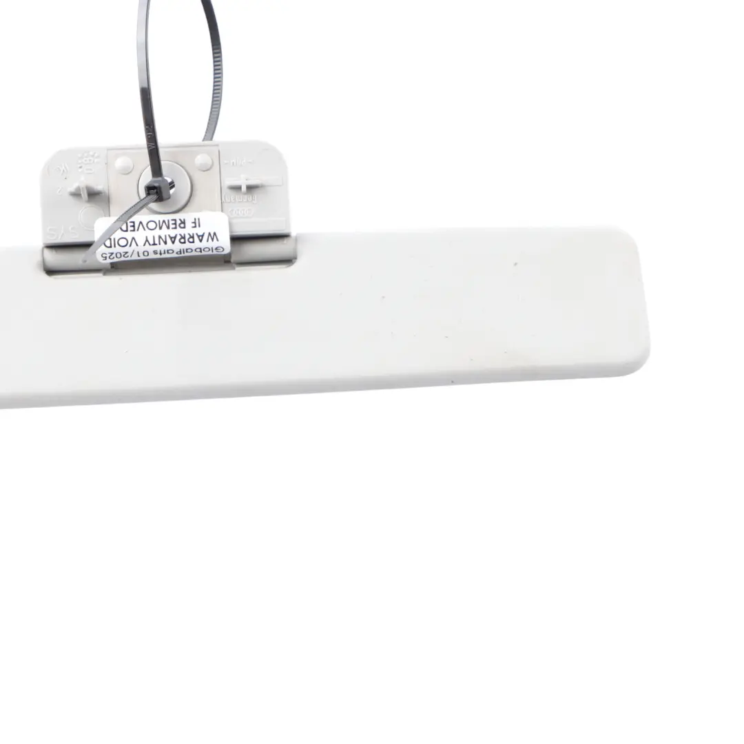 Front Sonnen Blenden Verkleidung Mitte für Audi A3 8P mit Teilenummer 8D0858555 Audi A3 8P Front Sonnen Blenden Verkleidung Mitte - SKU 8D0858555 - Teilenummer 8D0858555